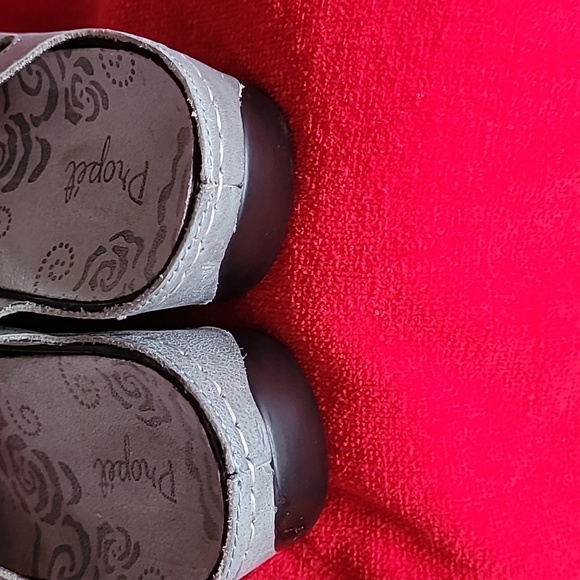 Propet Women's Sandals           NWOT - Picture 3 of 7